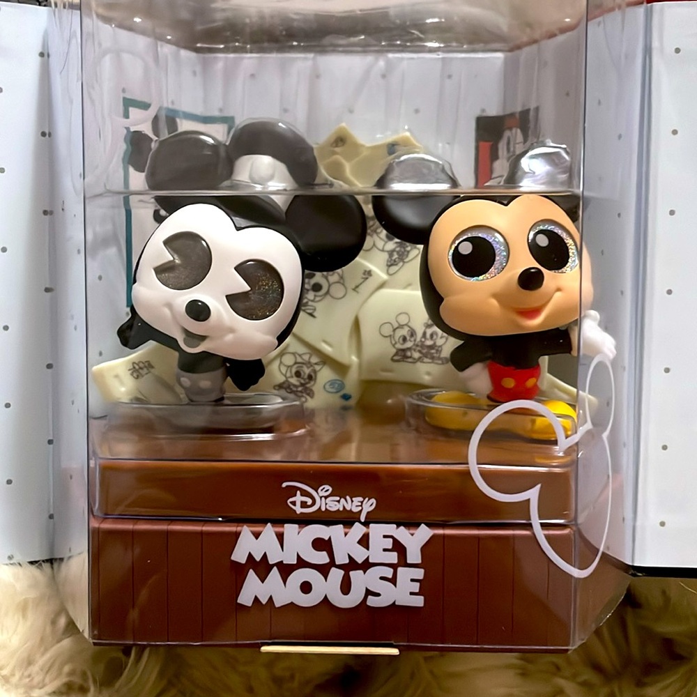 🍭Disney® Gorgeous Collectible Set of Doorables of Mickey Mouse®🍭